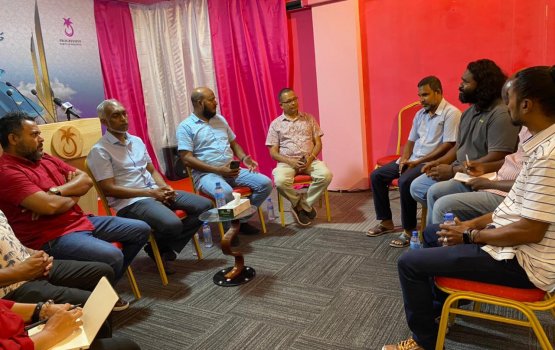 Hiya flat thakugai dhiri ulhey faraai thakuge kan boduvunthah idhikolhaa hissaa koffi