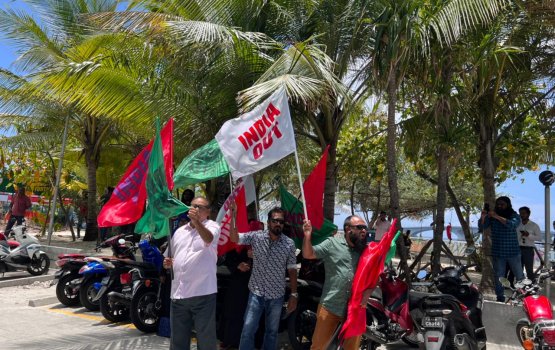 India out kiyun huttuvaa garaaru gaanoonu asaasee aa hilaafu: Qanoonee vakeelun