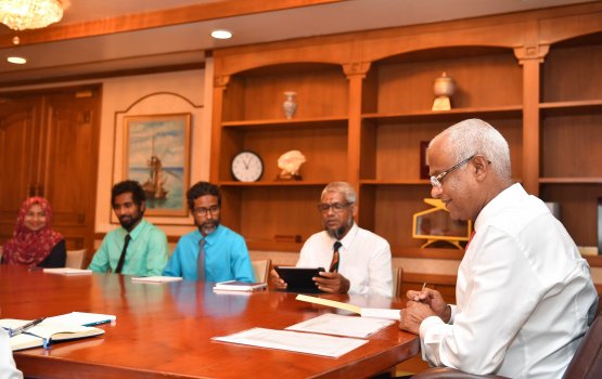 Naivaadhoo ge tharaggee aa gulheygothun raees aa mashvaraa kuravvaifi