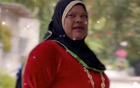 Roomie aai eynaa ge firimeehaa dhookollaifi