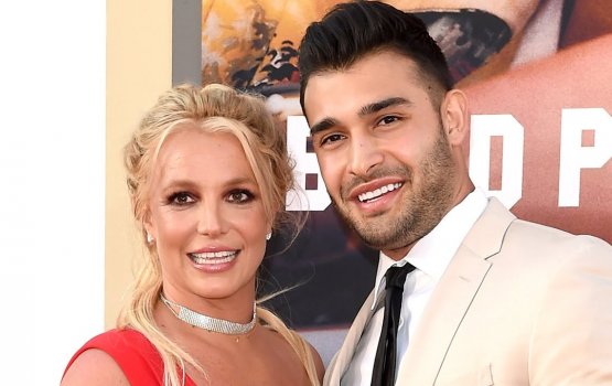 Bandu bodukan ingunuthaa maagina dhuvahen nuvanee britney ah hithaamaveri habareh!