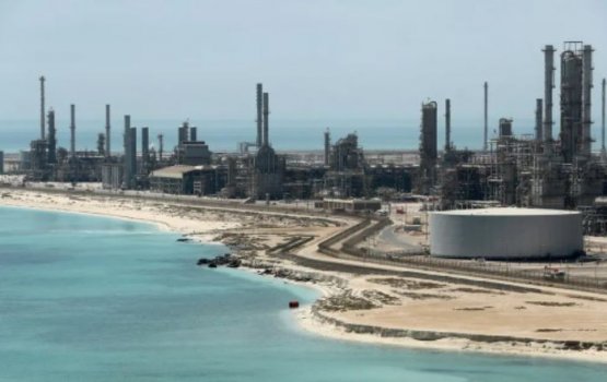 Saudi in theluge viyafaari kohgen konme dhuvahaku 1 billion dollars hoadhaa: Report