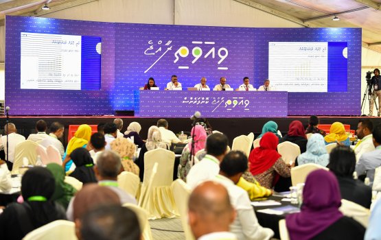 Green tax in libey aamdhaneen baeh seedhaa rahrashuge tharahgee ah dhoo kuranee