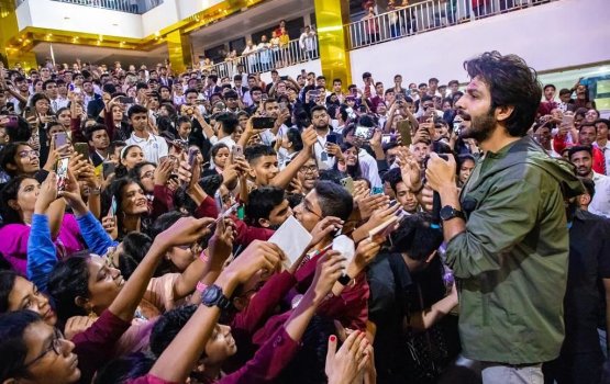 Kaamiyaabu thariyakah vee supporter sababun: Karthik