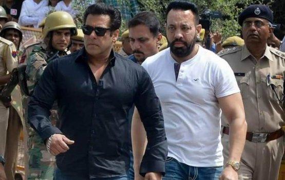 Sidhu maraaeku Salman aai Mika ge security varu gadha kohffi