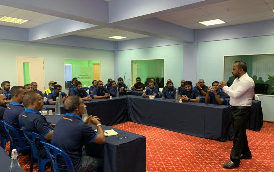 Hithadhoo Port ge muvahzafunah training programeh