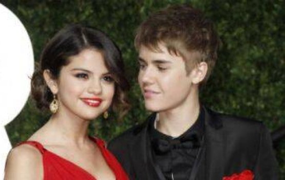 Justin aai Selena ge loaibah nimun aee keevve?