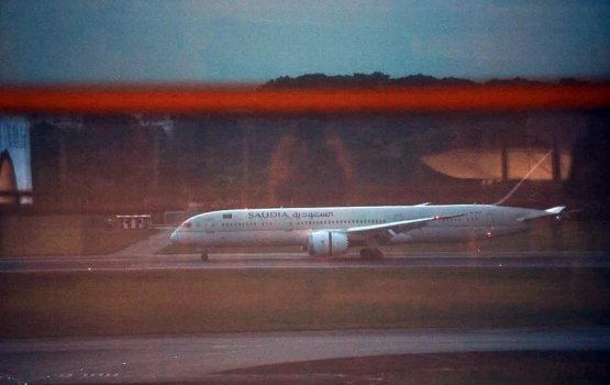 Gotabayaa akah himnaayatheh nudhen, aee amilla dhathureggai: Singapore