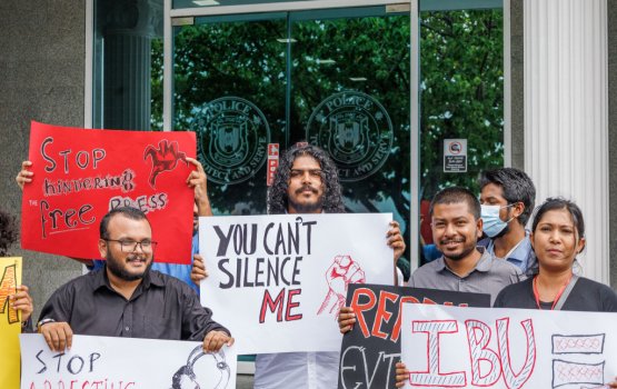 Dhiyares noohuge Azaan fuluhah haaziru kurumun muzahara koffi