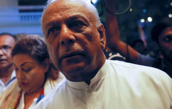 Srilanka ge aa bodu vazeerakah Dinesh Gunawardena ayyan koffi