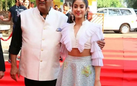 Bappa beynuvanee eyna iskolhun dhigu meehakaa kaiveni kurah: Janhvi