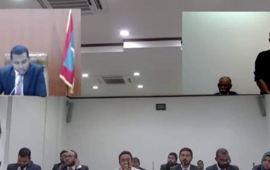 Adheeb dhin 1 million rufiyaa Yameen aa havaalu kurin: Oittey