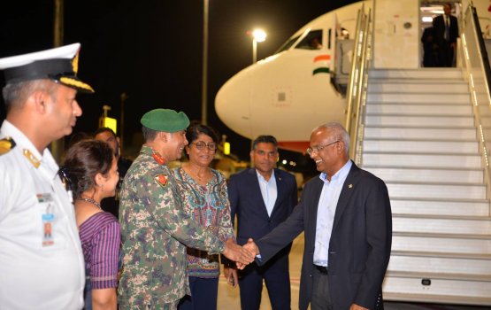 India dhathurufulhu raees ninmavaalavvaifi