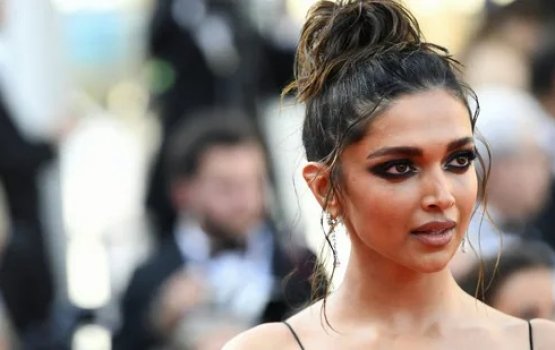 Dhuniyeygai dhiriulhen beynun nuvaa hisaabah ves dhiya: Deepika