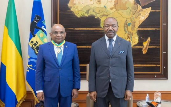 Gembo sarukaarun aruvaa izzaiy Shahid ah aruvaifi