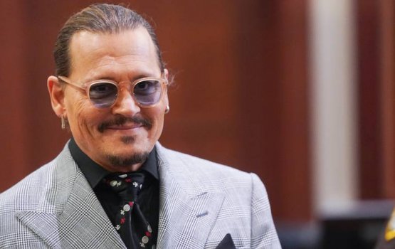 25 aharu fahun anekaavesh Johnny Depp direction