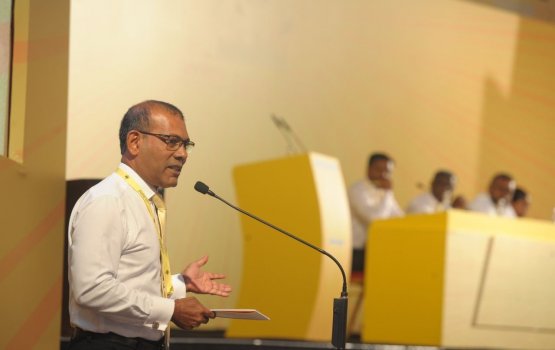 Congress gai gofi thah baiverivanee gaivaidhaa khilaafah: Nasheed