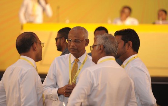 Member in rulhigadhave Raees Nasheed magaamun vakikuran govaalaifi