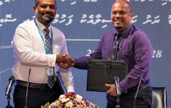 3 Rashehge magu bahthi balahattan STELCO aa havaalu koffi