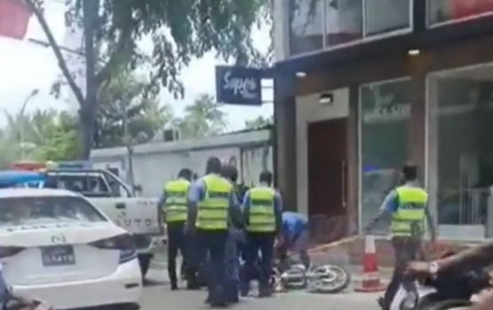 3 fuluhakah hamalaadheegen 2 meehaku hayyaru koffi