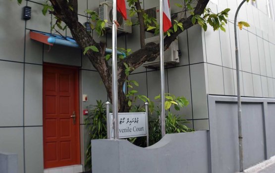Jalugai onnathaa 9 aharu, hukumugai 4 aharah jalah
