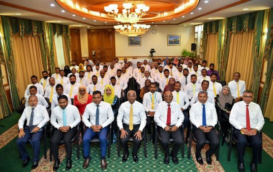 Anna aharu iskandheynee sihhee dhaairaa harudhana kuran: Raees