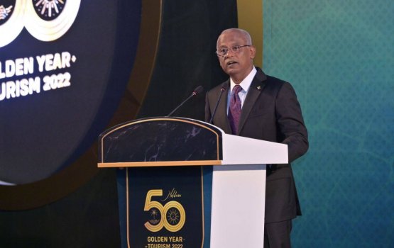 Dhivehi fathuruverikan dhuniyey ge fenvarah dhiyaee private sector ah baaru dhinumun: Raees