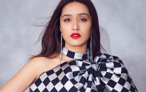 Shraddha ah kamudhanee kon brand ehge scent eh?