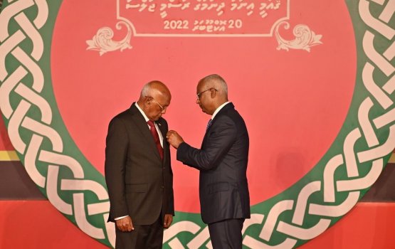 Nishaan Mulee ge sharaf ge izzaiy minister Naseem ah