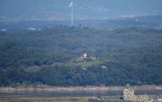 Dhe Korea ge dhemedhugai missile hamalaa thakeh badhalu koffi