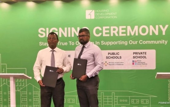 Hulhumale ge 2 vana fiyavaheegai 5 school eh elhumah bin havaalu koffi