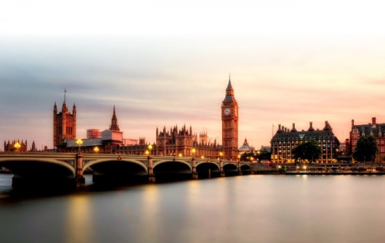 Amex card in viyafaari kohgen London ah