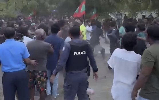 Ungoofaaru gai kulhunu match eh hoonuve gina bayakah aniyaa vejje