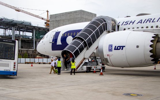 Poland ge gaumee airline Raajje ah dhathuruthah fashaifi