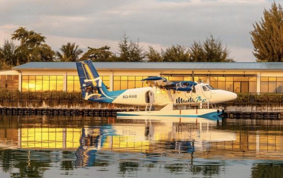 High season aa dhimaakoh Manta air in ithuru seaplane eh gennanee