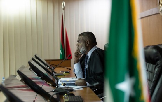 HC gai emme fandiyaaraku innavaigen furathama faharah massala eh ballavaifi 