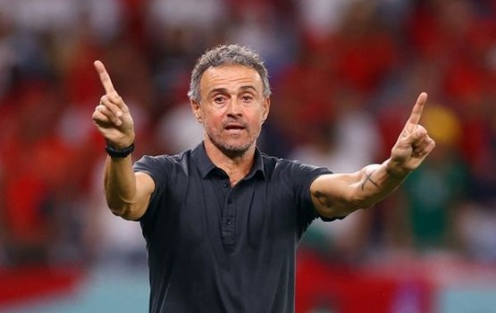 Spain coach Luis Enrique isthiufaa dheefi