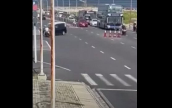 Jambo Issey ge accident fenna video  aammuvi massala balanee