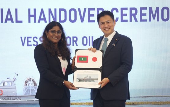 Kandah elhey theyo saafu kuraa ulhandheh Japan in hadhiyaa koffi