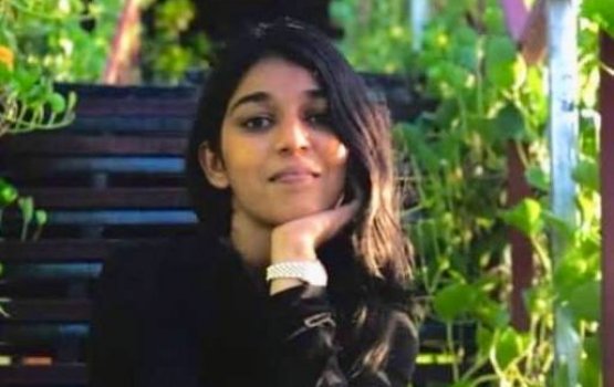 Beybe ah valhin hamalaa dhin anhen meehaa dhookollaifi