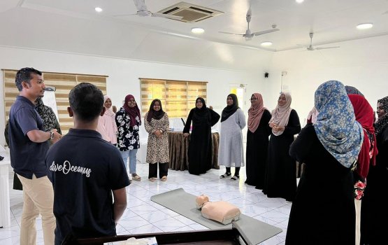 Kulli haalathugai faruvaadheyne gothuge thamreenu Royal island resort in B. Atoll gai dheefi