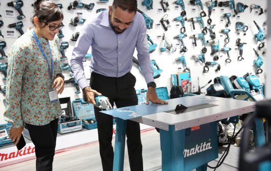 Agubodu inaamu thakaaeku sto Makita showroom aai Nippon ramazan baazaaru fashaifi