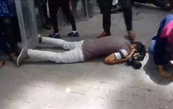 Muzaaharaa gai aniya libunu noosveriya adhives heynaraa!