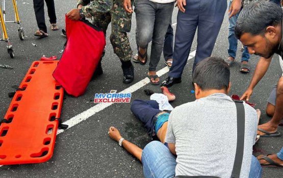 Bridge highway gai iyye accident hingee u-turn eh nagan ulhumun