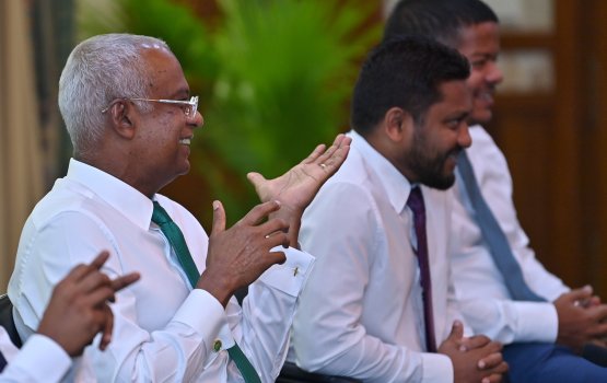 Evves meehakah aniyaa eh nukuran: Raees Solih