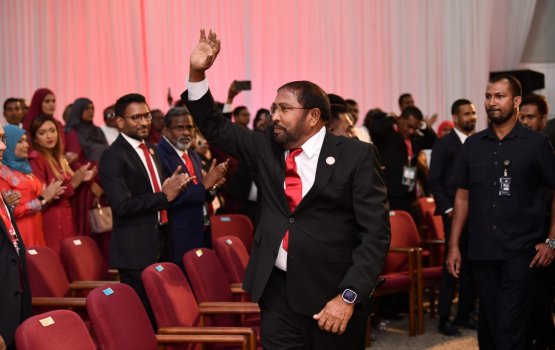 Gasim inthihaab gai vaadha nukuraane kamah bunaa vaahaka ah JP in rahdhu dheefi