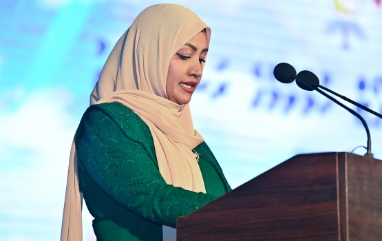 Gasim vaadha kuran vote dhevvumah fahu nahula ge thaureefu ge bas thah raees ge tharahgee ah