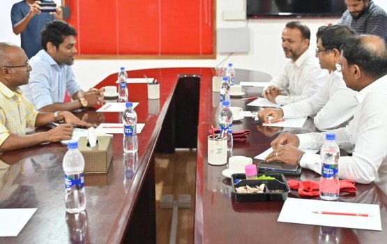 Qasim aai Nasheed gulhigen Riyasee manifesto ekulavailavvanee 