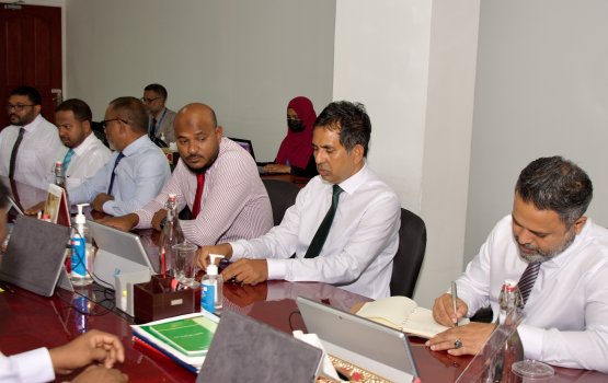 Raees Yameen ge Shariah dhaagothuge kanboduvunthah beyruge diplomatunnah hissaa kurany