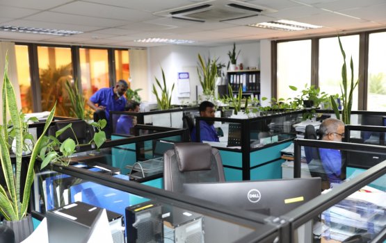 Hoonun salaamaiy vumah Stelco ge muvazzafun uniform gai